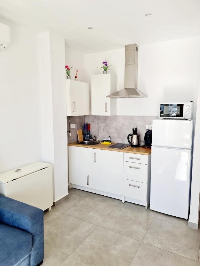 Estudios Tisifone La Cala Del Moral Buitenkant foto